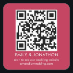 Adesivo Quadrado Código QR Nomes de Sites de Casamento Magenta<br><div class="desc">Código QR Nomes de Sites de Casamento Magenta. O texto pode ser facilmente personalizado. Você também pode alterar o plano de fundo e as cores do texto para combinar com o tema do casamento,  se desejar,  por meio da opção Personalizar Mais.</div>