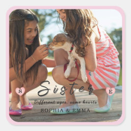 Adesivo Quadrado Colagem de Fotos de Irmãs – Idades Diferentes, Mes