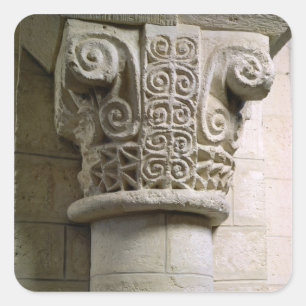Adesivo Quadrado Coluna cinzelada decorada com croziers e espirais