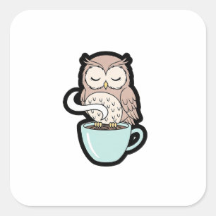 Adesivo Quadrado Coruja Sonolenta no Café – Ilustração Fofo e Aconc