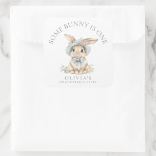 Adesivo Quadrado Curioso, coelhinho é uma festa de primeiro anivers