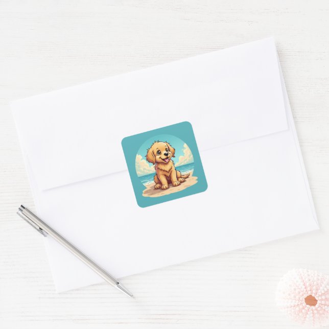 Adesivo Quadrado Cute Golden Puppy at Sunny Beach Scene (Envelope)
