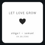 Adesivo Quadrado Deixe o amor crescer o moderno favorito do casamen<br><div class="desc">O casamento moderno favorece os adesivos com um design mínimo com a mensagem, "Deixe o amor crescer" com um coração e seus nomes e data a preto, sobre um fundo branco. As fontes e as cores de fundo podem ser alteradas para qualquer cor desejada. Estes autocolantes simples e contemporâneos são...</div>