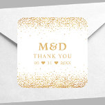 Adesivo Quadrado Dourado Casamento Elegante Confetti, Glitter Obrig<br><div class="desc">Dourado Casamento Elegante De Confetti,  Obrigado Pau Quadrado. Os pontos de ouro bonito adoram este adesivo moderno de casamento. Personalize este design personalizado bonito com suas próprias iniciais e data de casamento.</div>