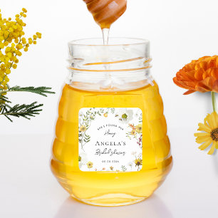 Adesivo Quadrado Ela Encontrou Seu Chá de Noiva Floral Amarelo Mel