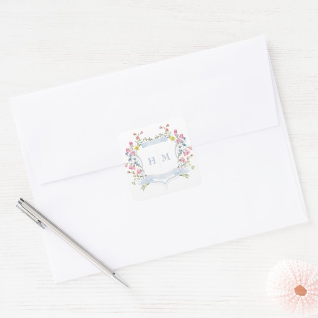 Adesivo Quadrado Elegant Dusty Blue Pastel Wildflower Crest Wedding (Envelope)