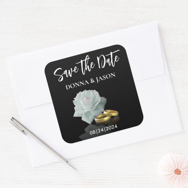 Adesivo Quadrado Elegante Salve o Script de Data White Rose Dourado (Envelope)
