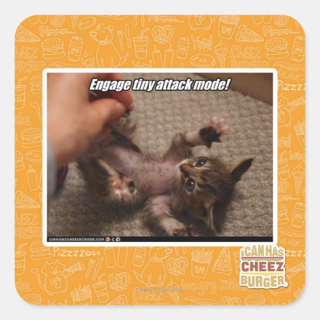 Adesivo Quadrado Envolva o modo de ataque minúsculo! (Frente)