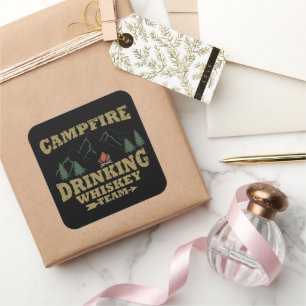 Adesivo Quadrado equipe de whiskey do bebendo de campfire