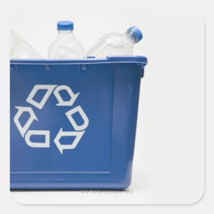 Adesivo Quadrado Estúdio de caixa de reciclagem com garrafas