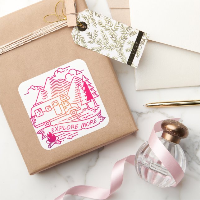 Adesivo Quadrado Explore Mais Camper Rosa Van Mountain Lover (Presentear)