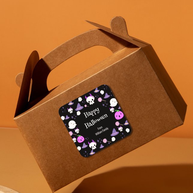 Adesivo Quadrado Feliz Dia das Bruxas, Rosa e Roxo (Happy Halloween designed cute pink & purple ghost, witch  hat, skull, candy)