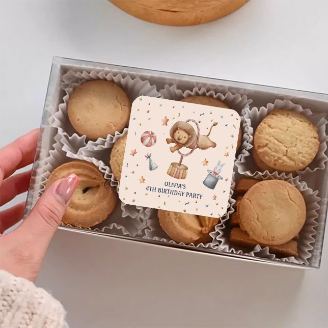 Adesivo Quadrado Festa do Aniversário de criança do Circo Whimsic (Whimsical Circus Lion Kids Birthday Party Square Sticker)