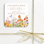 Adesivo Quadrado Flores Selvagens Coloridas Campo Floral Adeus Senh<br><div class="desc">Colorida Wild Flowers Country Wedding Goodbye Miss Hello Sra. Chá de panela Gift Favor Stickers Labels apresenta flores bonito do país em laranja, amarelo, roxo e rosa em um fundo branco com suas informações personalizadas. Perfeito para o seu Festa especial de Hen, Festa de solteira, Chá de panela, Festa de...</div>