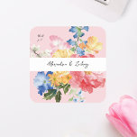 Adesivo Quadrado Florestas de primavera Multi-Cores Obrigado - Rosa<br><div class="desc">Decorra os envelopes ou outros itens com o seu nome e Primavera moderno,  com os adesivos quadrados de multicores florais. Obrigado opcional que você escreve.</div>