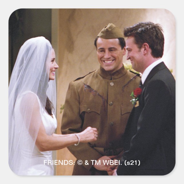 Adesivo Quadrado FRIENDS™ | Joey casa-se com Monica & Chandler (Frente)