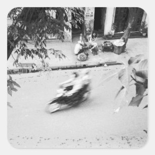 Adesivo Quadrado Hanoi Vietnã, Motocicleta no Antigo Hanoi