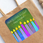 Adesivo Quadrado Hanukkah Peace Love Light, Blue Boho Candles Green<br><div class="desc">"Paz, amor e luz." Uma ilustração lúdica, moderna e artística das velas de padrão de feto ajuda você a insistir nas festas de Chanucá. Velas azuis cortadas com padrões de folha de alumínio coloridas cobrem um fundo verde rico e profundo. Sinta o calor e a alegria da temporada de festas...</div>