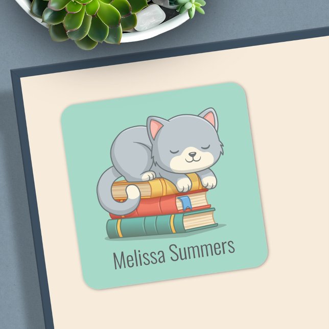 Adesivo Quadrado Happy Cat Book Stack Custom Name Bookplate Green (Criador carregado)