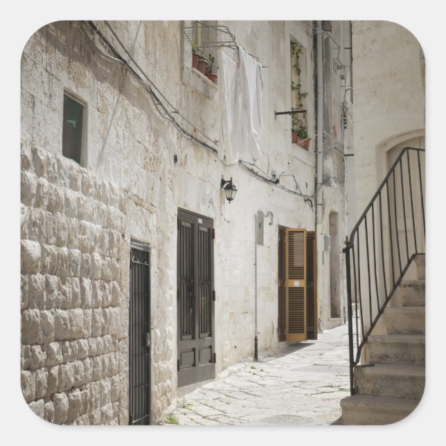 Adesivo Quadrado Lavadeira pendurada para secar num beco em Itália (Frente)