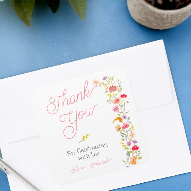 Adesivo Quadrado Lindas flores silvestres da primavera, agradecimen (Pretty spring wildflowers floral bridal thank you square sticker)