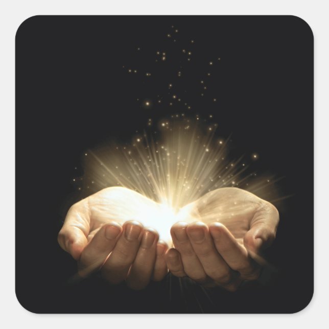 Adesivo Quadrado Mãos Dobradas Segurando Luz (Frente)