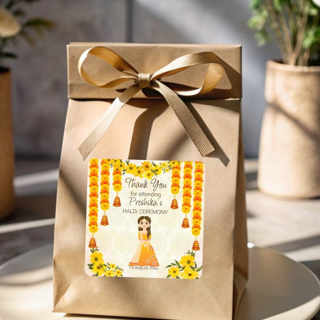 Adesivo Quadrado Marigolds linda indiana Haldi personalizada (Marigolds cute Indian girl Haldi personalized Square Sticker)