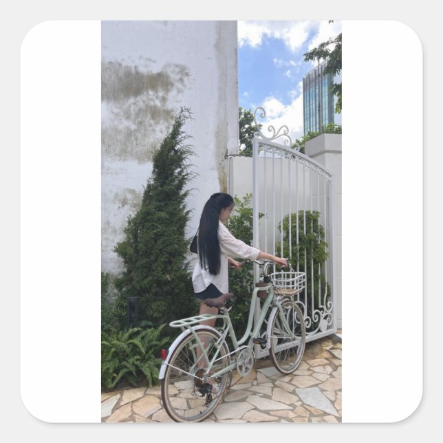 Adesivo Quadrado menina e bicicleta (Frente)