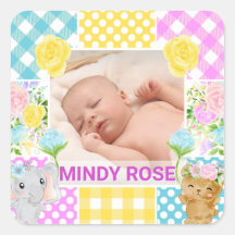 Moldura Floral e Xadrez Foto Bebê Recém-Nascido