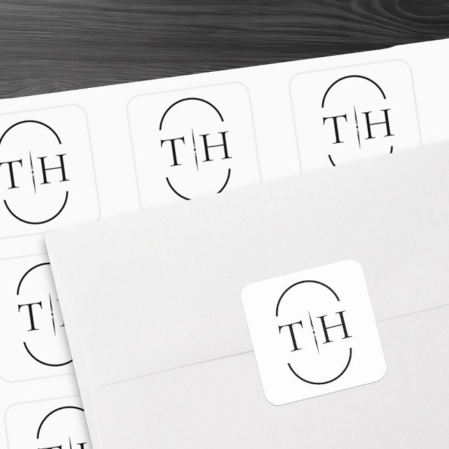 Adesivo Quadrado Monograma de Casamento Branco em Quadro Oval (Monogrammed wedding stickers in black and white from my Wedding Colors Collection)