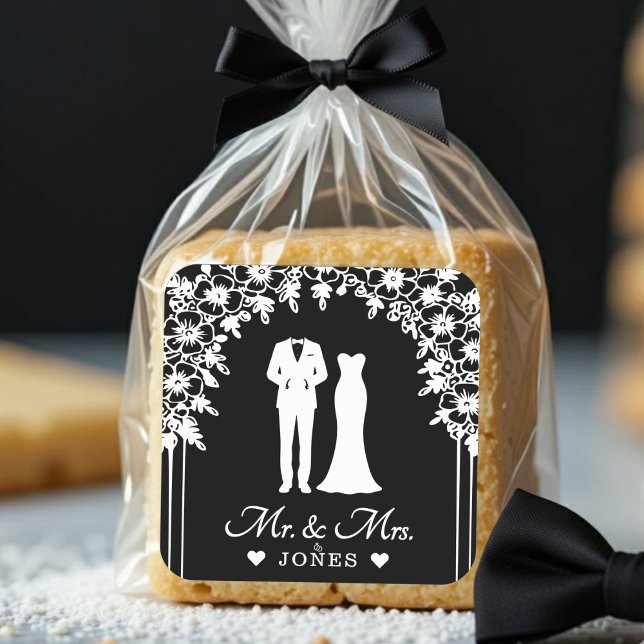 Adesivo Quadrado Mr & Mrs Wedding Dress Tuxedo Newlywed Couple (Mr & Mrs Wedding Dress Tuxedo Newlywed Couple Square Sticker
)