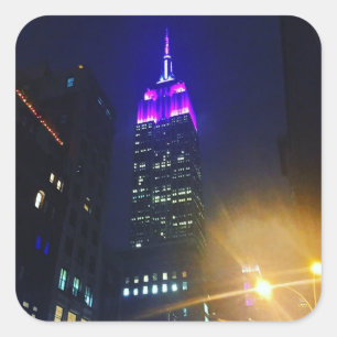 Adesivo Quadrado NYC Skyscraper Purple Empire State Building Night