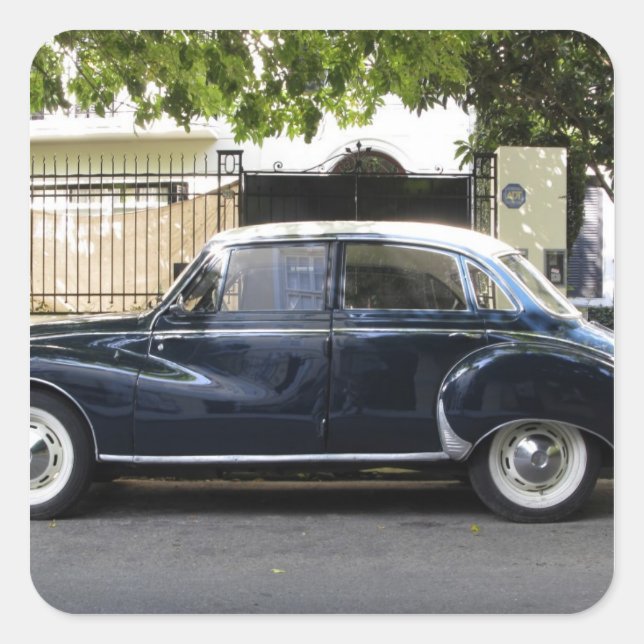 Adesivo Quadrado O velho, mas muito bem guardado carro Audi. (Frente)