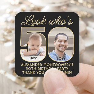 Adesivo Quadrado Olhe Quem Faz 50 Aniversário Preto e Dourado 2 Fot