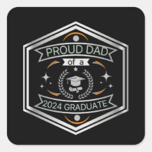 Pai orgulhoso da graduação do Dia de os pais 2024