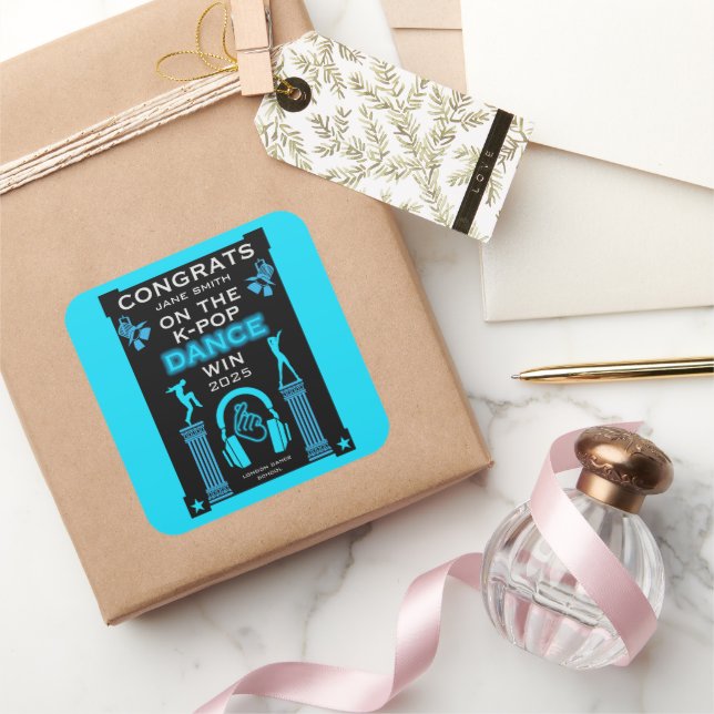 Adesivo Quadrado Parabéns vencedores da competição de dança do K-Po (Presentear)