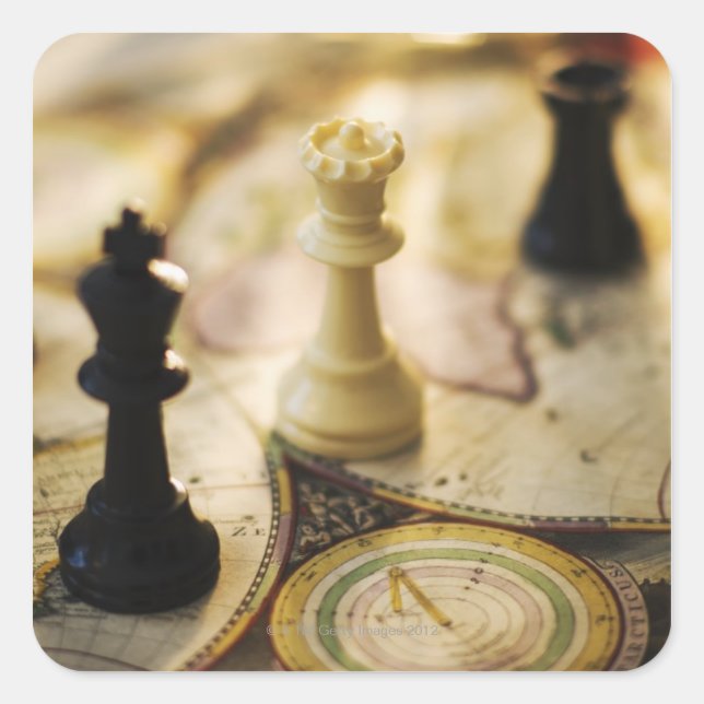 Adesivo Quadrado Pedaços de xadrez no mapa do mundo antigo (Frente)