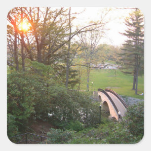Adesivo Quadrado Pôr do sol da Rainbow Bridge no Grove City College
