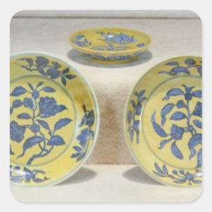 Adesivo Quadrado Pratos à terra amarelos pintados no underglaze