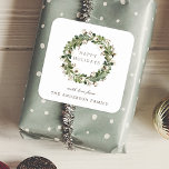 Adesivo Quadrado Presente Rustic Sage Christmas Cotton Wreath Holid<br><div class="desc">Etiquetas/etiquetas de férias personalizadas com nome de família personalizado com estilo agrícola rústico,  design de algodão de Natal.</div>