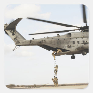 Adesivo Quadrado Salário da Força Aérea dirige um dispositivo de co