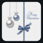 Adesivo Quadrado Shiny Elegant Christmas Balls<br><div class="desc">Uma elegante ilustração de Natal com bolas de natal e uma fita decorativa sobre um fundo branco nobre.</div>
