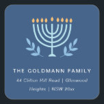 Adesivo Quadrado Simples Blue Menorah Candles Hanukkah Endereço<br><div class="desc">Se precisar de mais alguma personalização,  por favor,  sinta-se à vontade para me enviar uma mensagem em yellowfebstudio@gmail.com.</div>