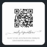 Adesivo Quadrado Site de Casamento de Código QR do Script Elegante<br><div class="desc">Site de Casamento de Código QR do Script Elegante. Um roteiro elegante com balsas para seus nomes. O texto pode ser facilmente personalizado. Basta alterar o URL de exemplo no modelo com o seu próprio URL da página escolhida do seu site de casamento e o seu código QR será gerado...</div>