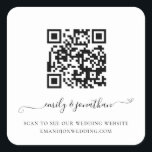 Adesivo Quadrado Site de Casamento de Código QR do Script Elegante<br><div class="desc">Site de Casamento de Código QR do Script Elegante. Um roteiro elegante com balsas para seus nomes. O texto pode ser facilmente personalizado. Basta alterar o URL de exemplo no modelo com o seu próprio URL da página escolhida do seu site de casamento e o seu código QR será gerado...</div>
