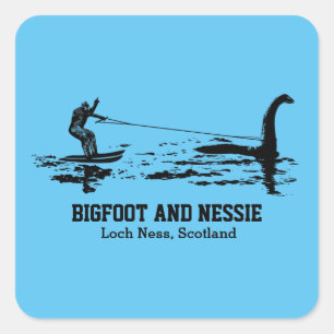 Adesivo Quadrado Texto personalizado Bigfoot e Nessie Loch Ness