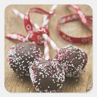 Adesivo Quadrado Três lápis de chocolate