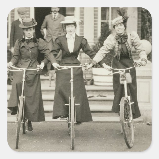 Adesivo Quadrado Três mulheres em bicicletas, início dos anos 1900  (Frente)