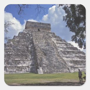 Adesivo Quadrado Turistas passam por um lado não restaurado do El