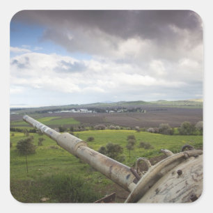 Adesivo Quadrado Turret de tanques israelenses aponta para Qunietra